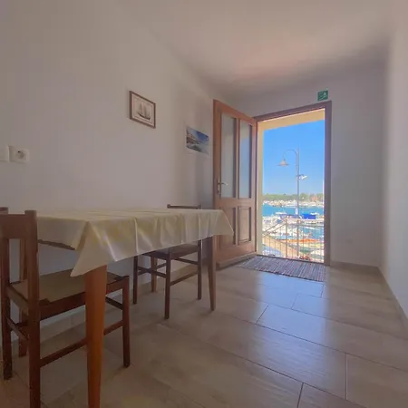 Demark 2 * Novigrad Istria