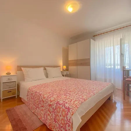 Demark 2 Apartment *